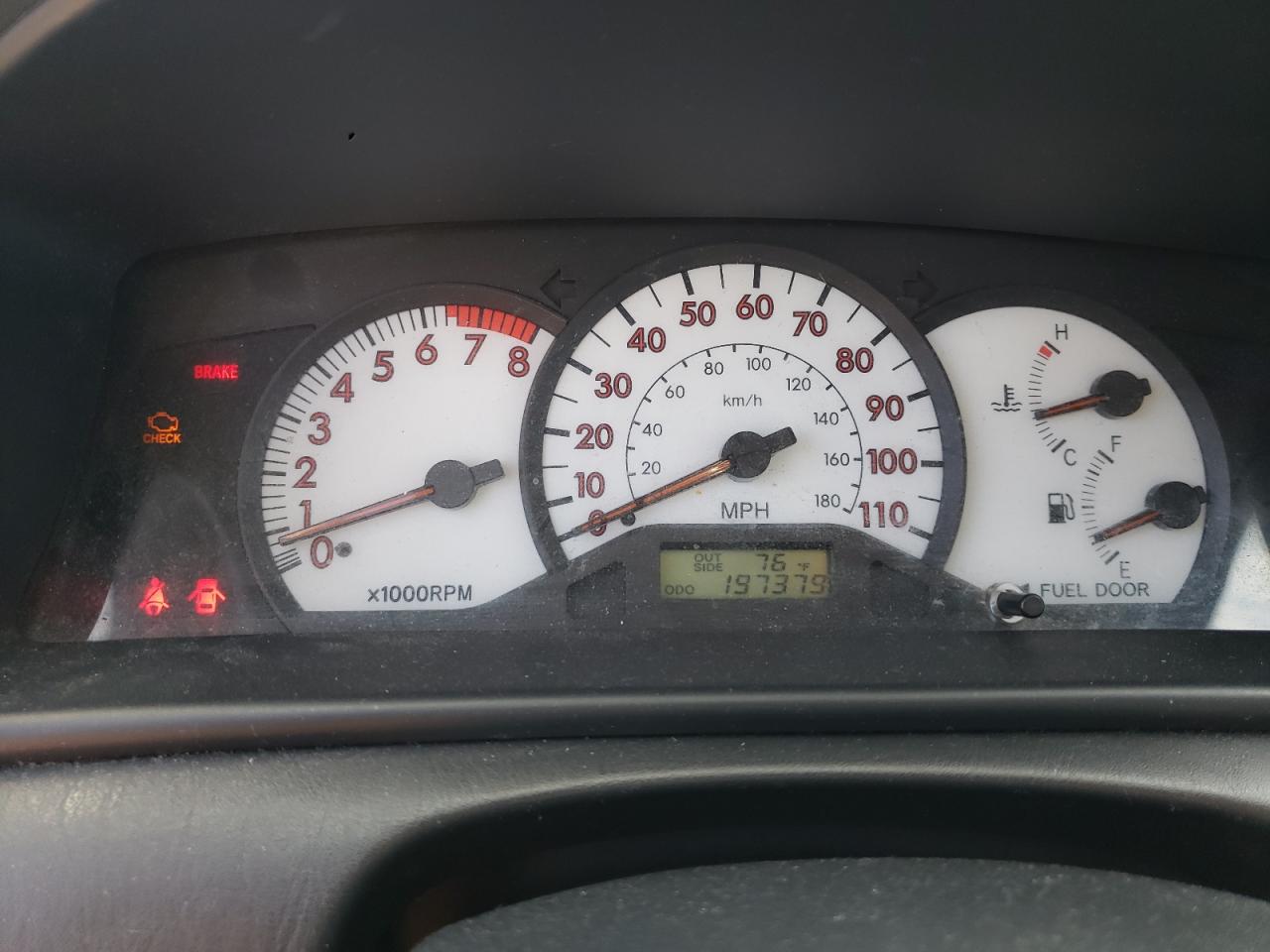 Photo 8 from auction – 2003 TOYOTA COROLLA CE with VIN 1NXBR32E83Z033894