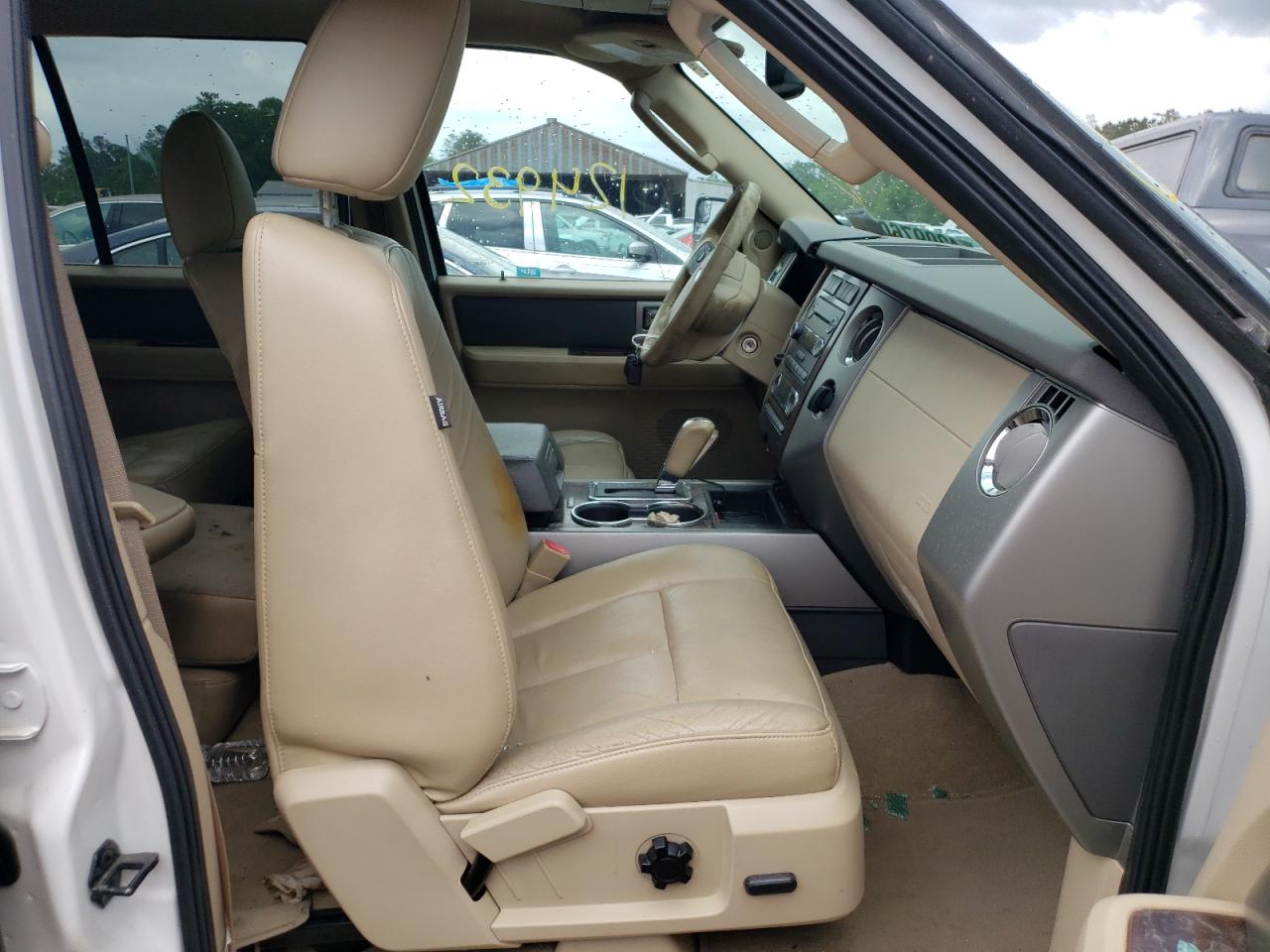 Photo 5 from auction – 2014 FORD EXPEDITION with VIN 1FMJU1H55EEF61640