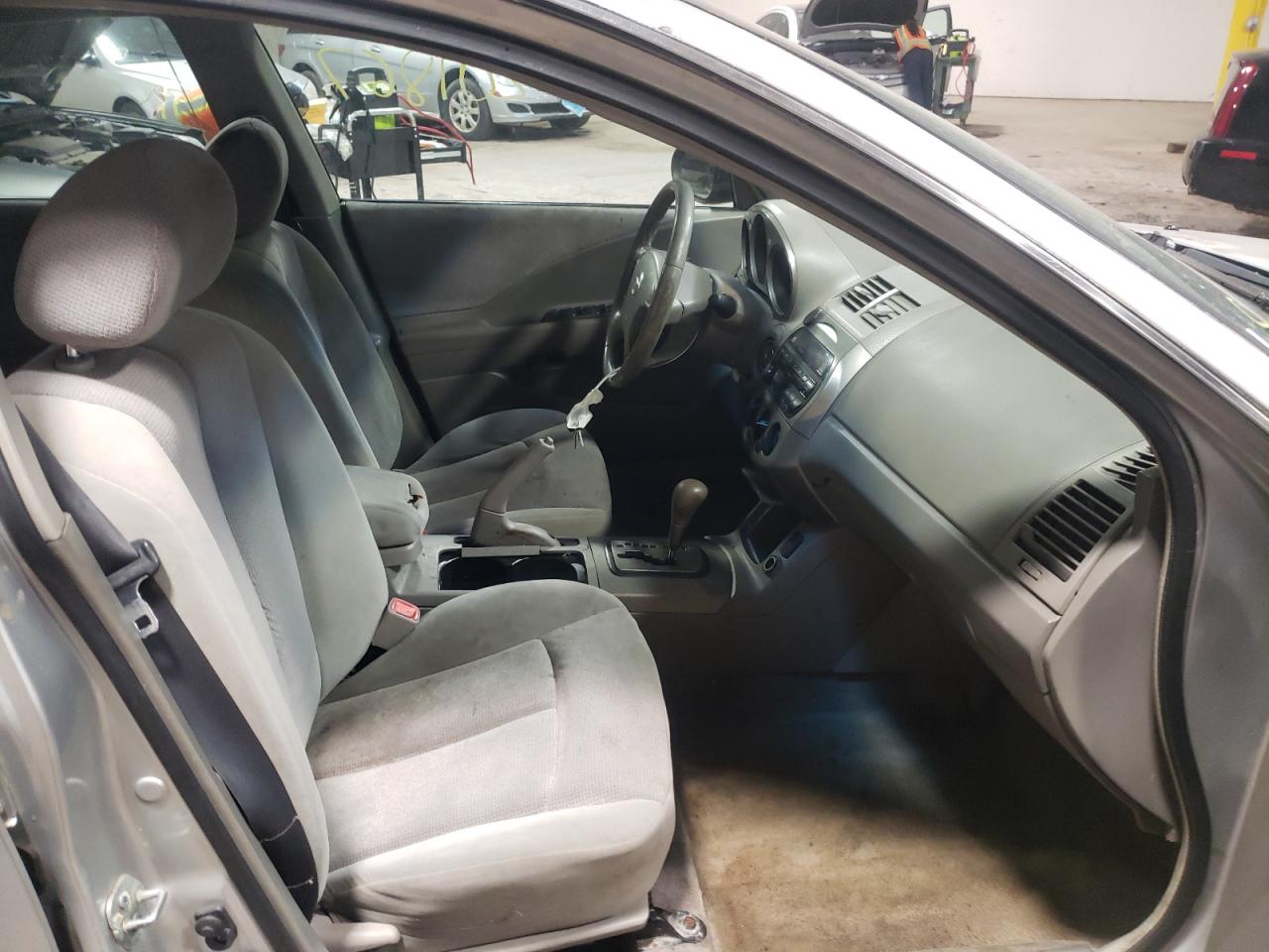 Photo 5 from auction – 2003 NISSAN ALTIMA BAS with VIN 1N4AL11D93C188092