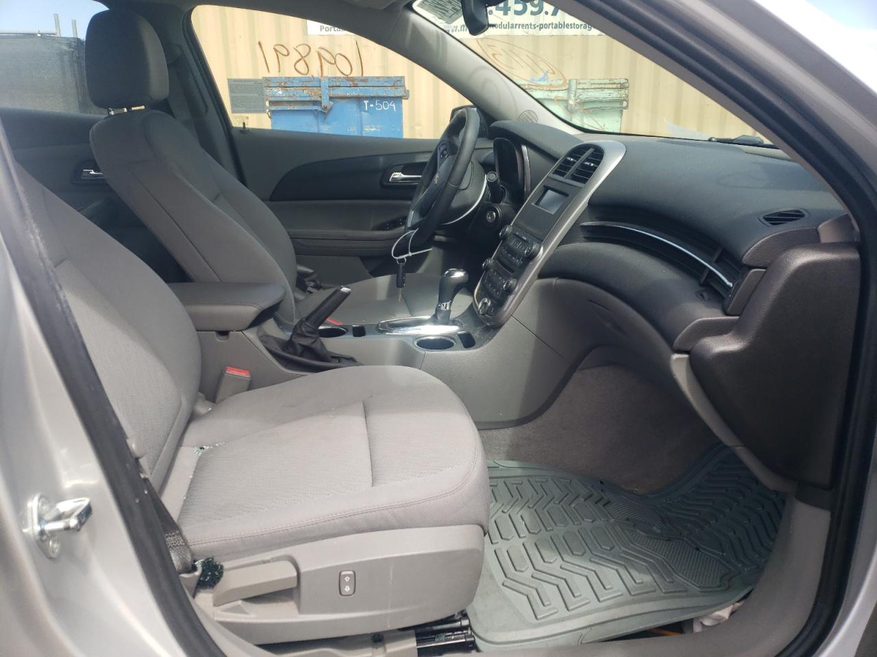 Photo 5 from auction – 2016 CHEVROLET MALIBU LIM with VIN 1G11B5SA0GF112718