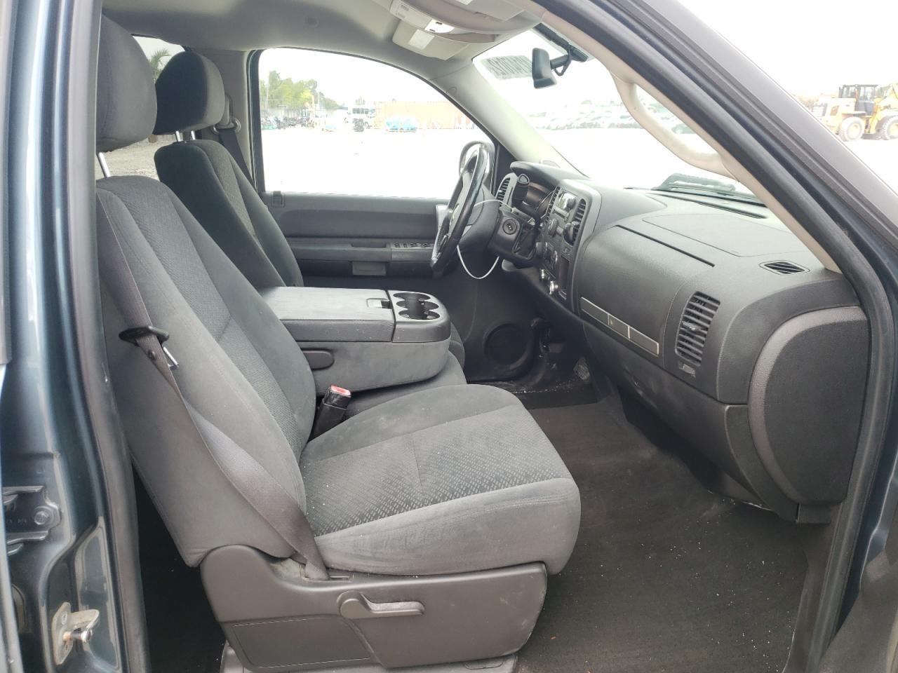 Photo 5 from auction – 2008 CHEVROLET SILVERADO with VIN 2GCEK13M981174086