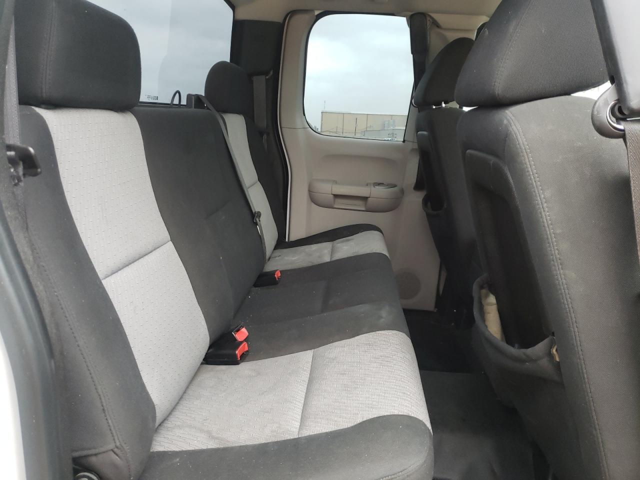 Photo 6 from auction – 2007 CHEVROLET SILVERADO with VIN 1GCEC19067Z591592