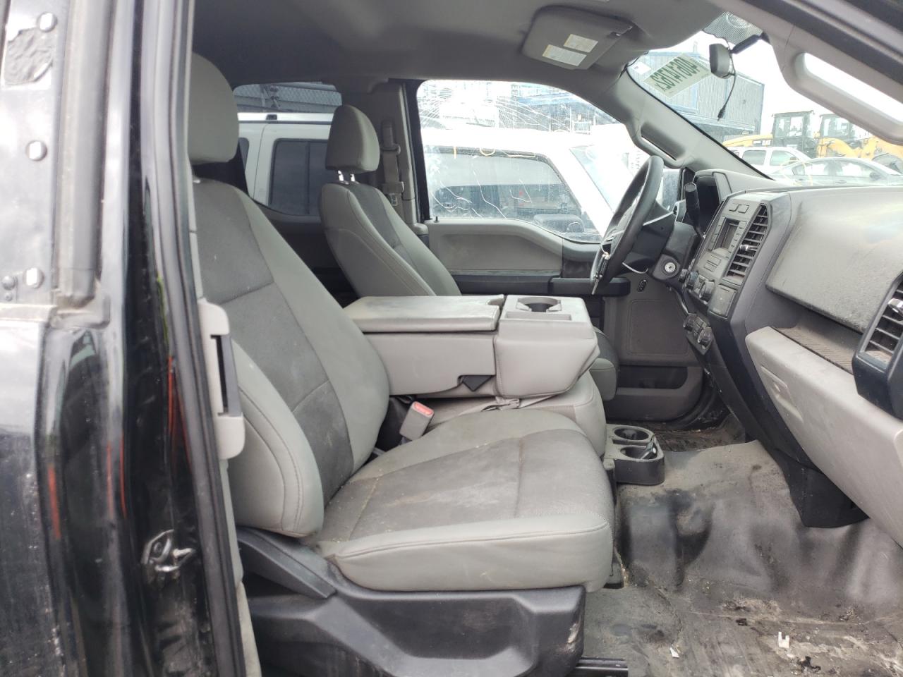 Photo 5 from auction – 2016 FORD F150 SUPER with VIN 1FTEX1EF9GKD82676