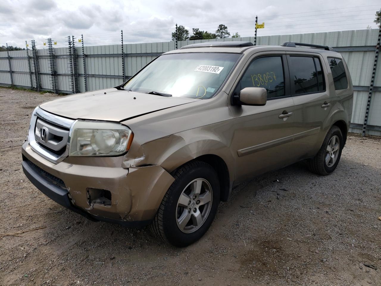 Photo 2 from auction – 2010 HONDA PILOT EXL with VIN 5FNYF3H55AB001909