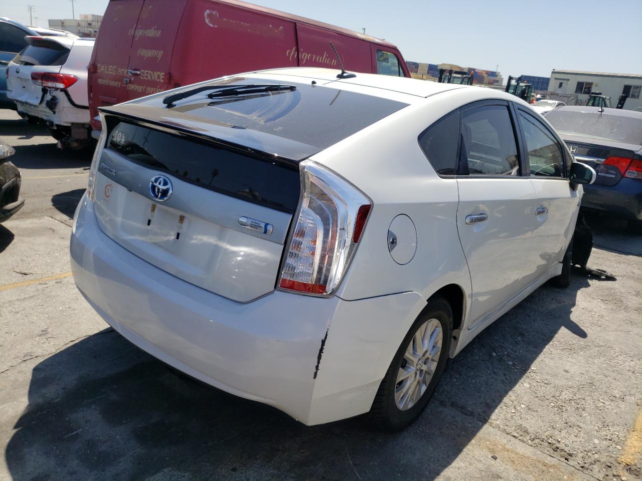 Photo 4 from auction – 2015 TOYOTA PRIUS PLUG with VIN JTDKN3DP2F3073638