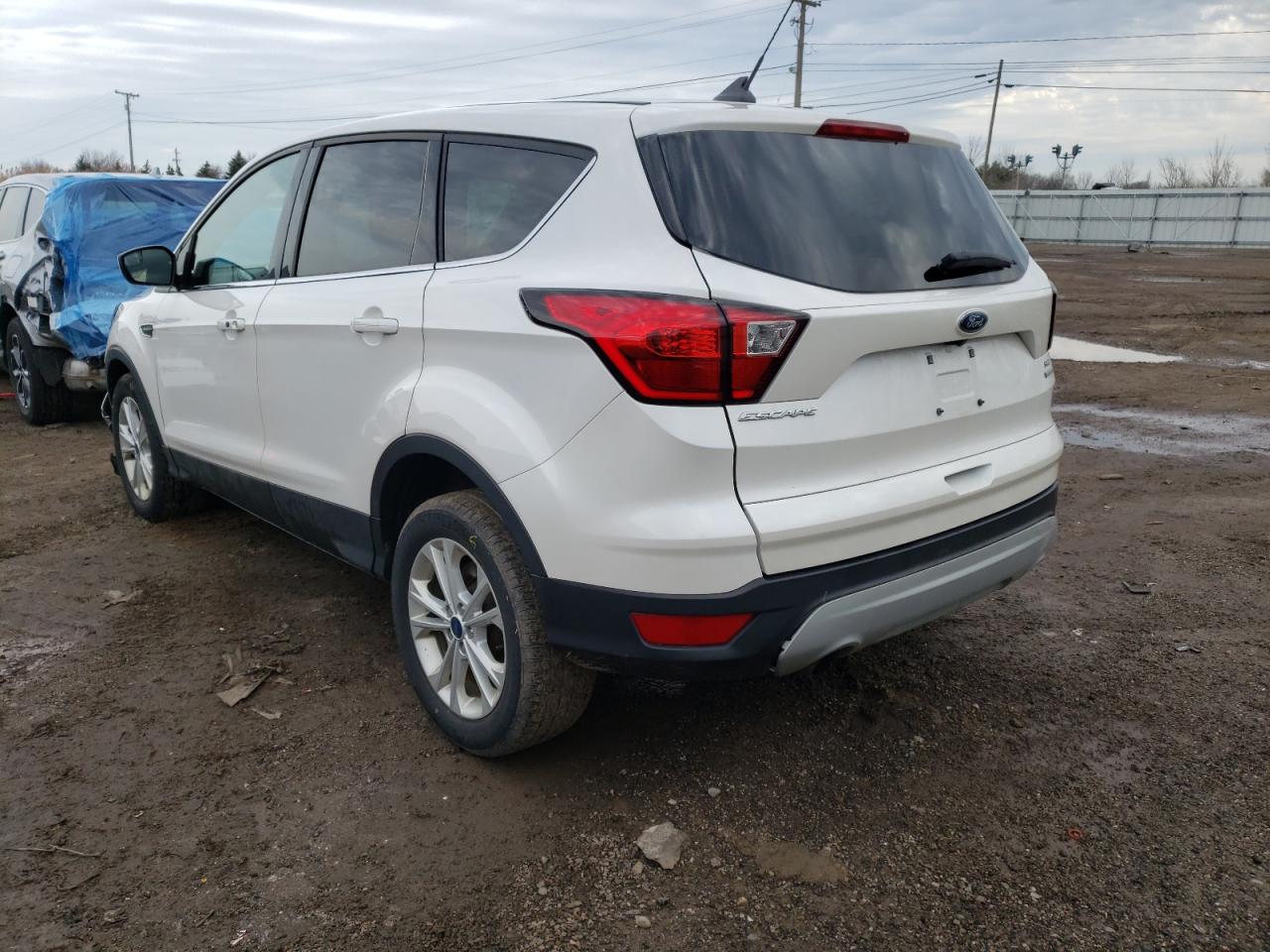 Photo 3 from auction – 2019 FORD ESCAPE SE with VIN 1FMCU0GD2KUC22475