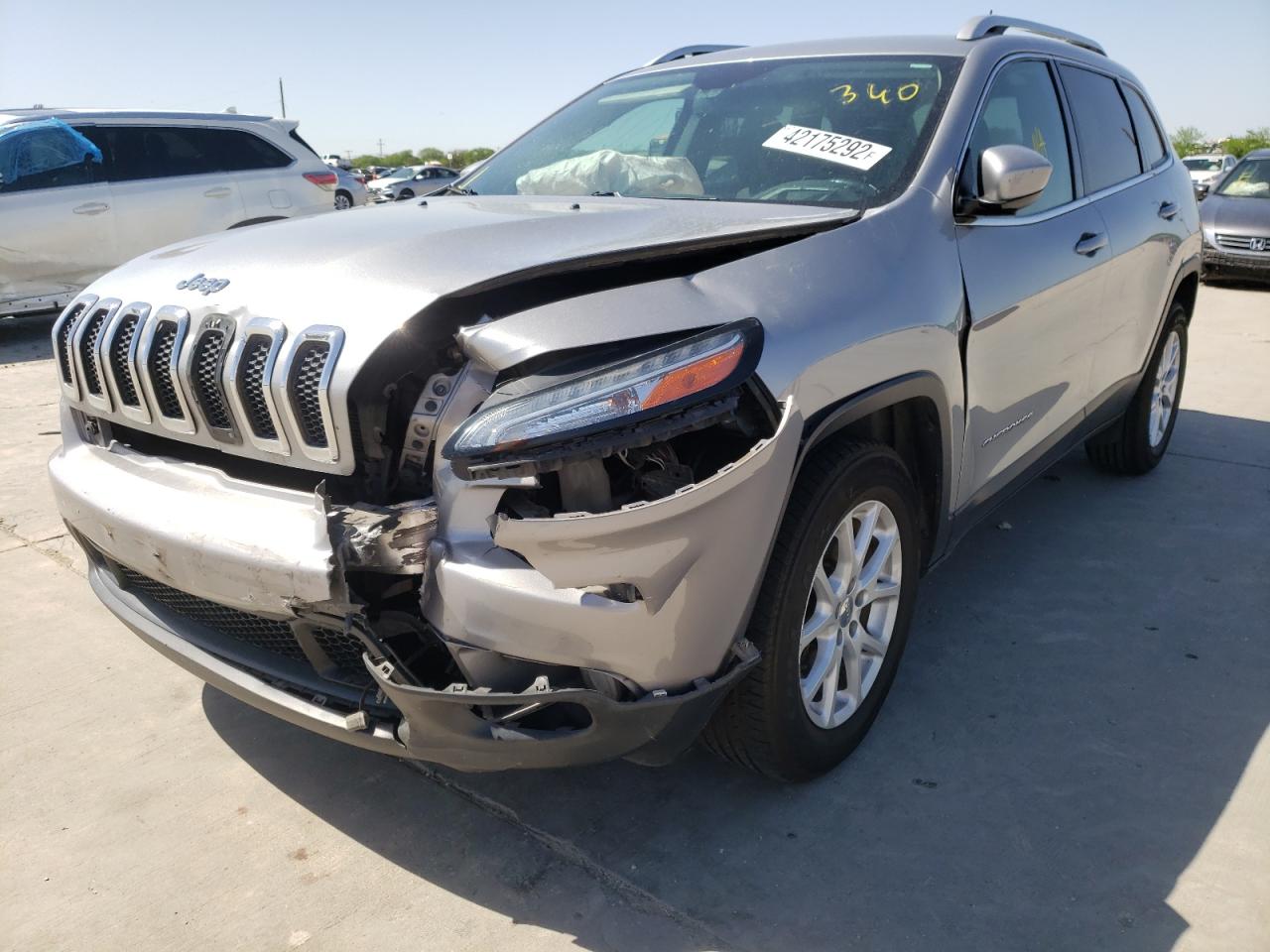 Photo 2 from auction – 2017 JEEP CHEROKEE L with VIN 1C4PJLCBXHW502470