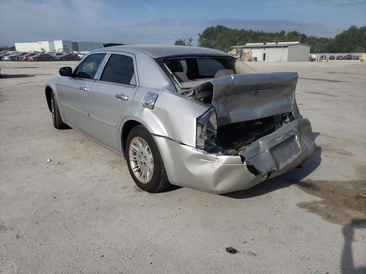Photo 3 from auction – 2007 CHRYSLER 300 with VIN 2C3KA43R27H710745