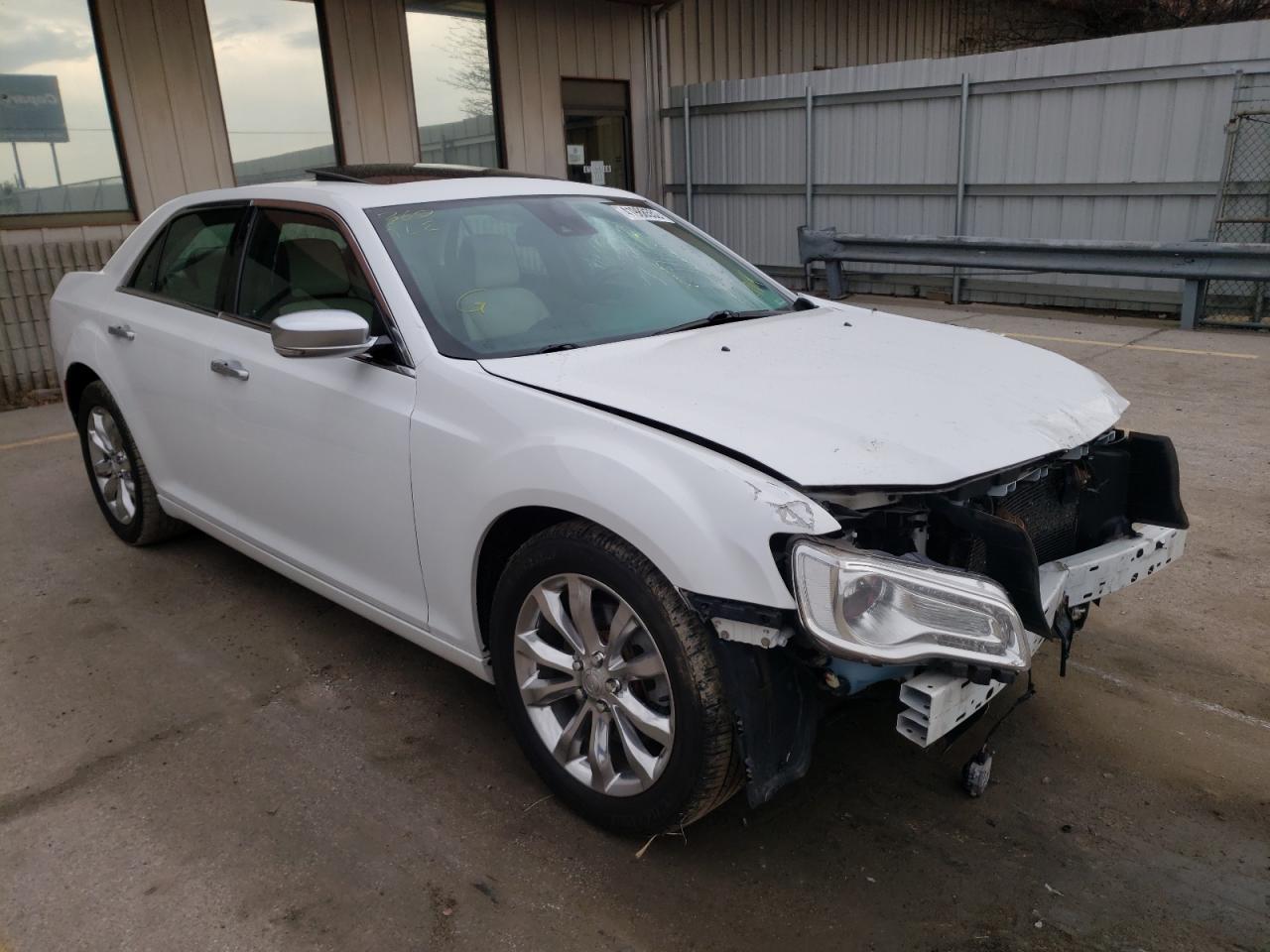 CHRYSLER 300C PLATI 2015 с VIN 2C3CCASGXFH793224 - Фото с аукциона
