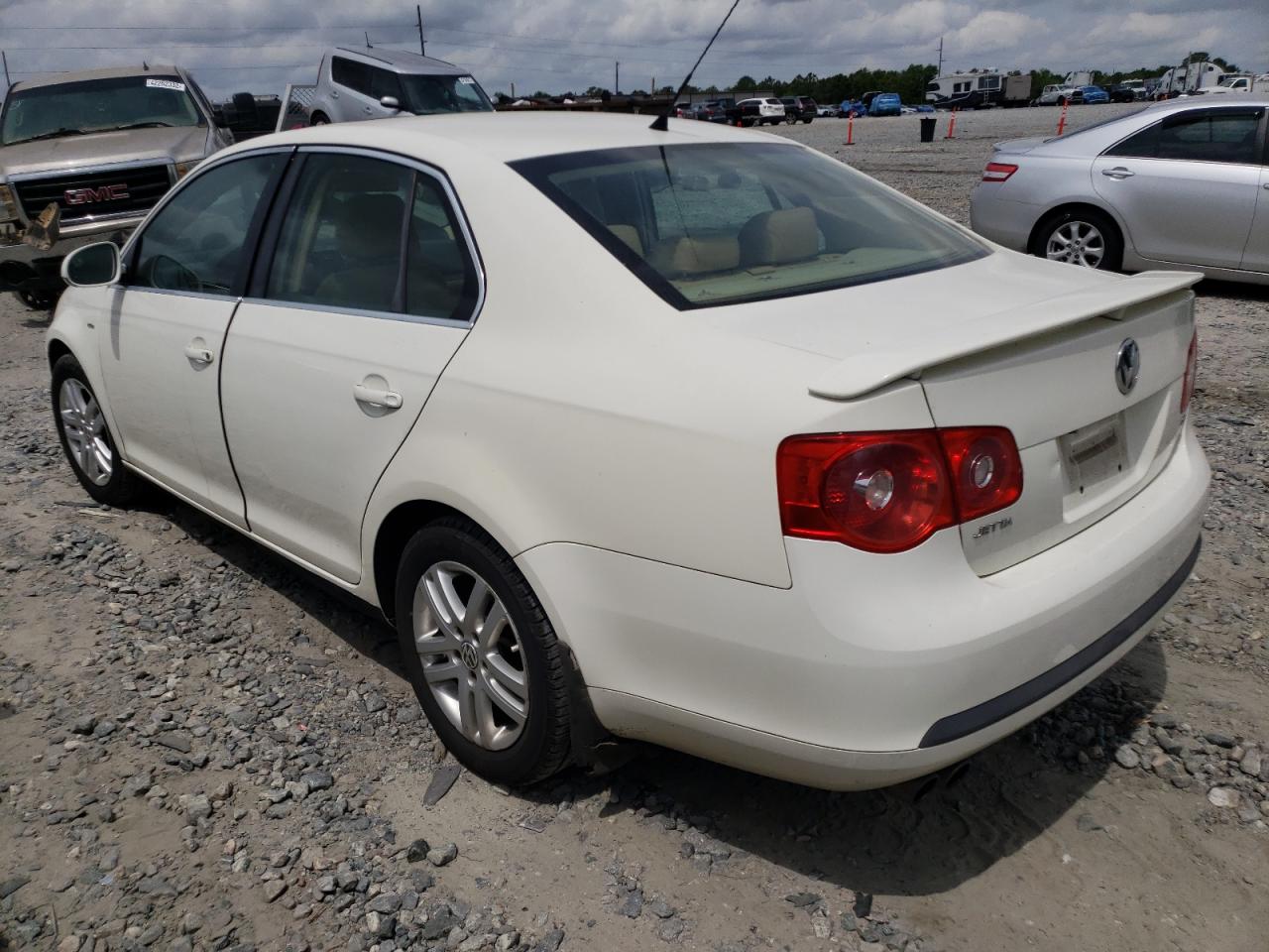 Photo 3 from auction – 2007 VOLKSWAGEN JETTA WOLF with VIN 3VWEF71K67M178772