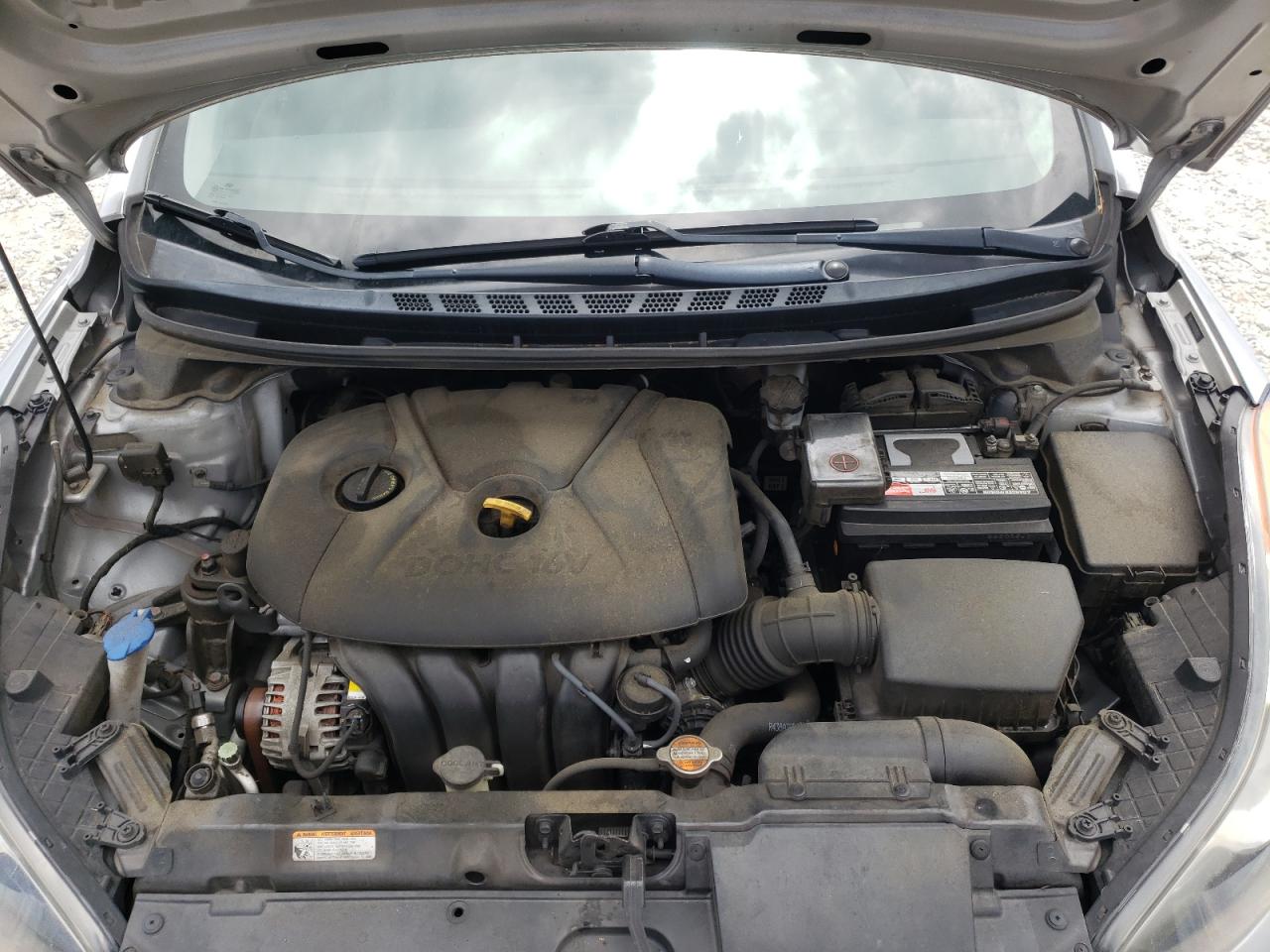 Photo 7 from auction – 2012 HYUNDAI ELANTRA with VIN 5NPDH4AE1CH085952