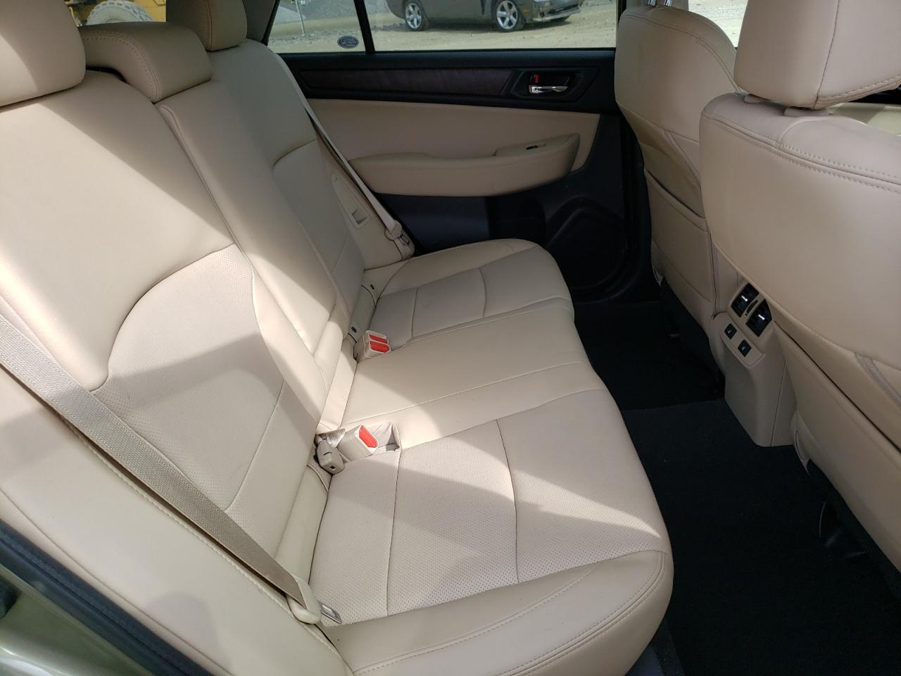 Photo 6 from auction – 2016 SUBARU OUTBACK 2. with VIN 4S4BSANC3G3300082
