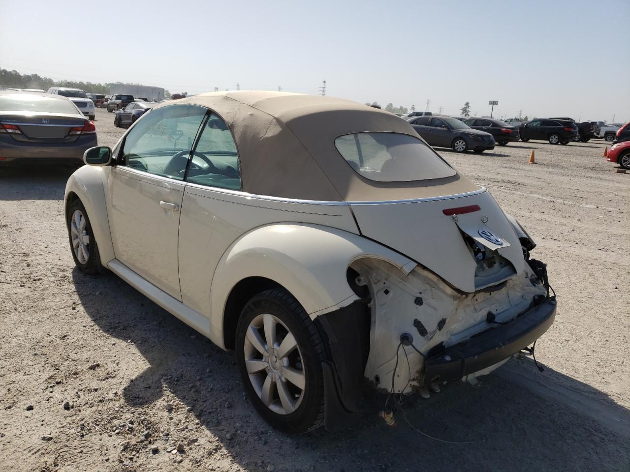 Photo 3 from auction – 2008 VOLKSWAGEN NEW BEETLE with VIN 3VWPF31Y58M409359