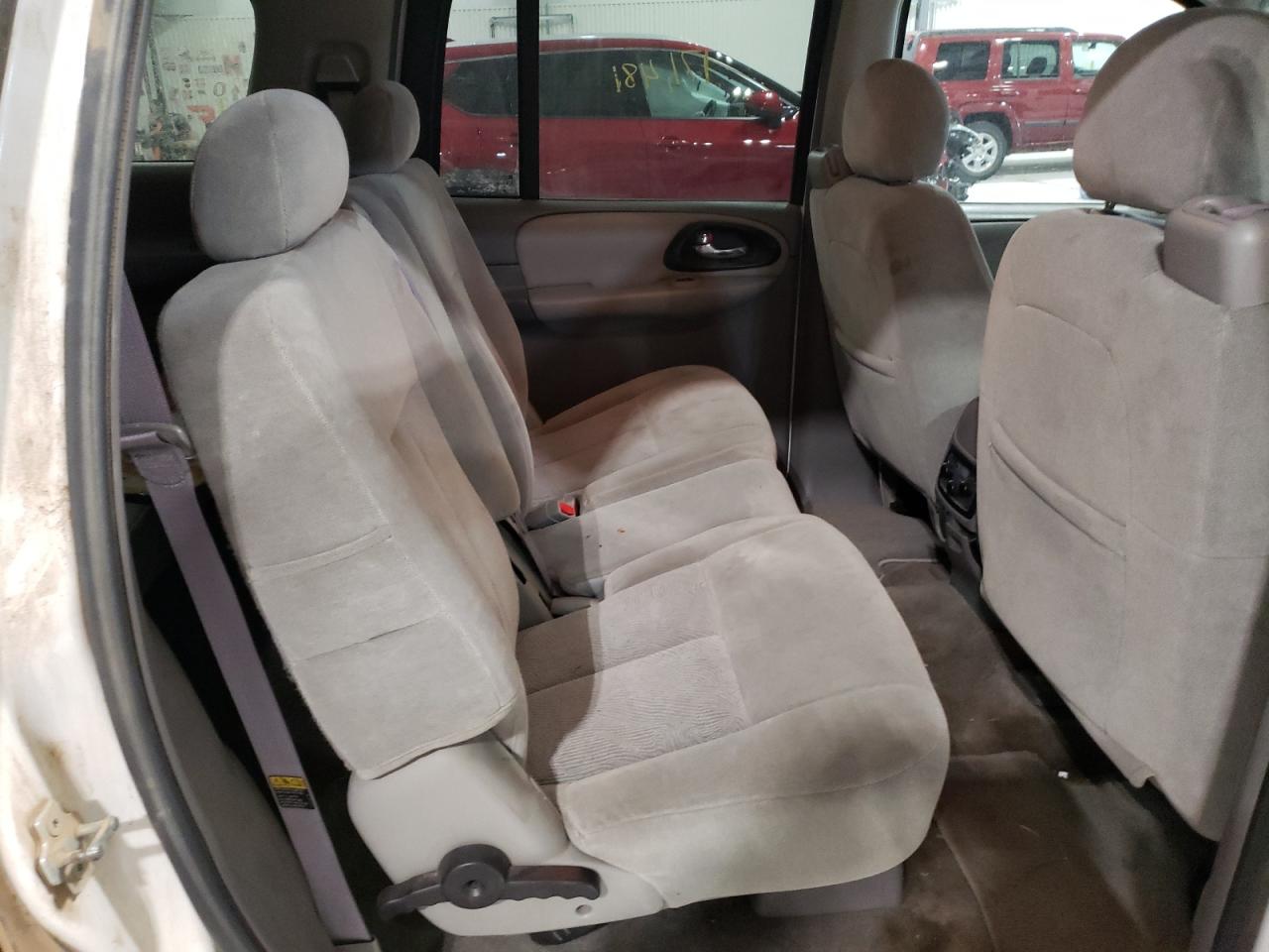 Photo 6 from auction – 2005 CHEVROLET TRAILBLAZE with VIN 1GNET16SX56102199
