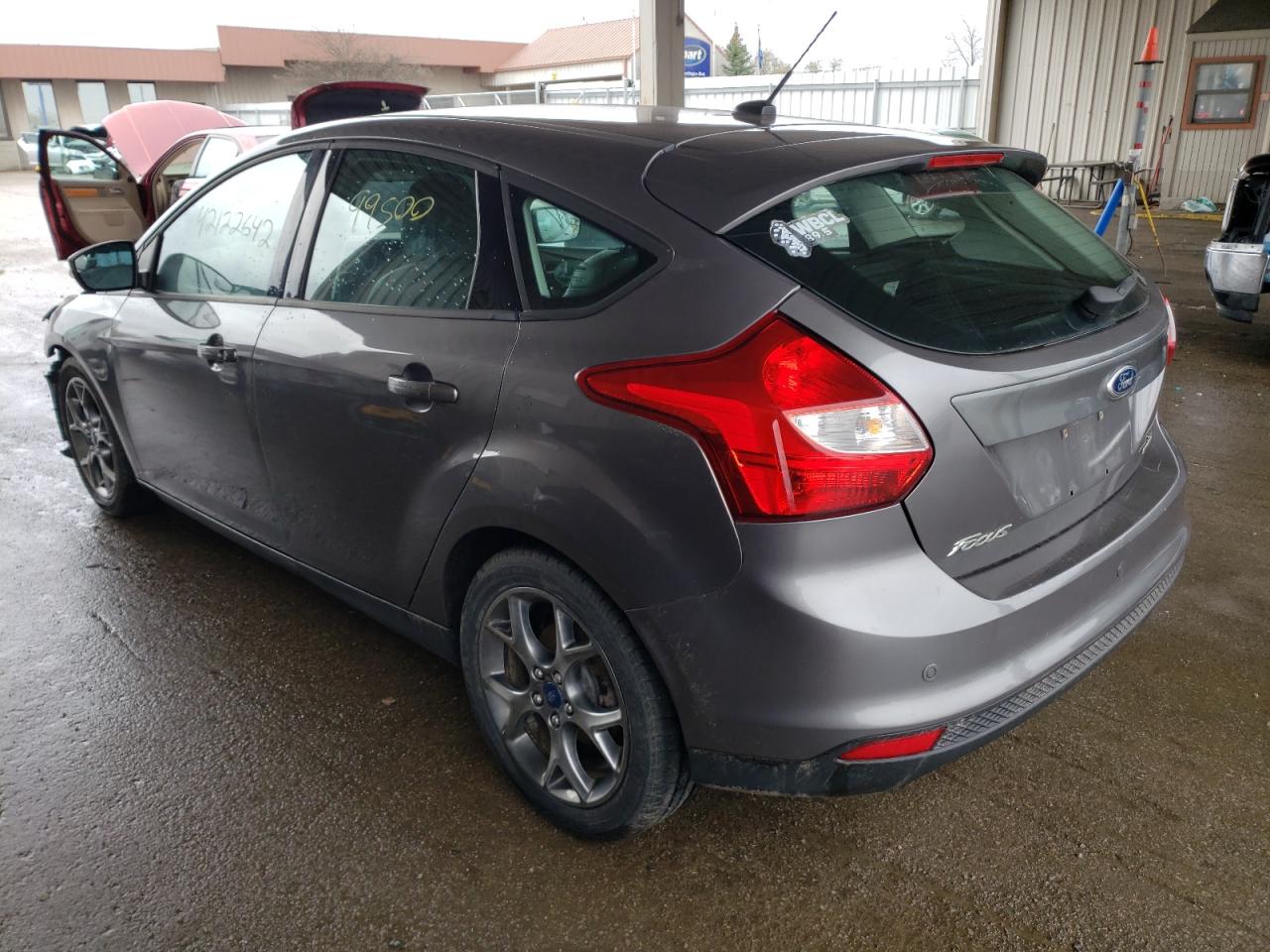 Photo 3 from auction – 2013 FORD FOCUS SE with VIN 1FADP3K20DL143909