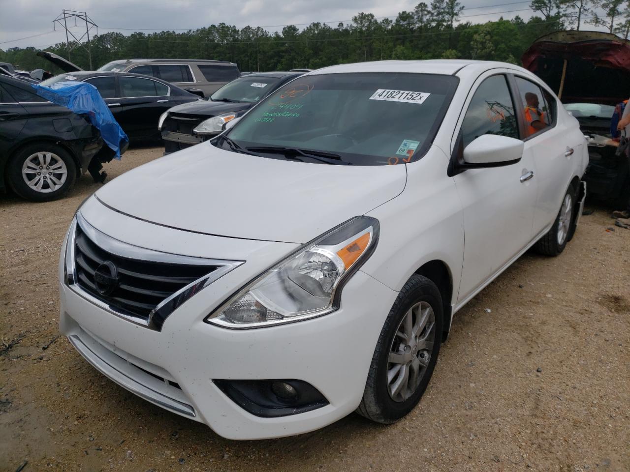 Photo 2 from auction – 2017 NISSAN VERSA S with VIN 3N1CN7AP4HL809571