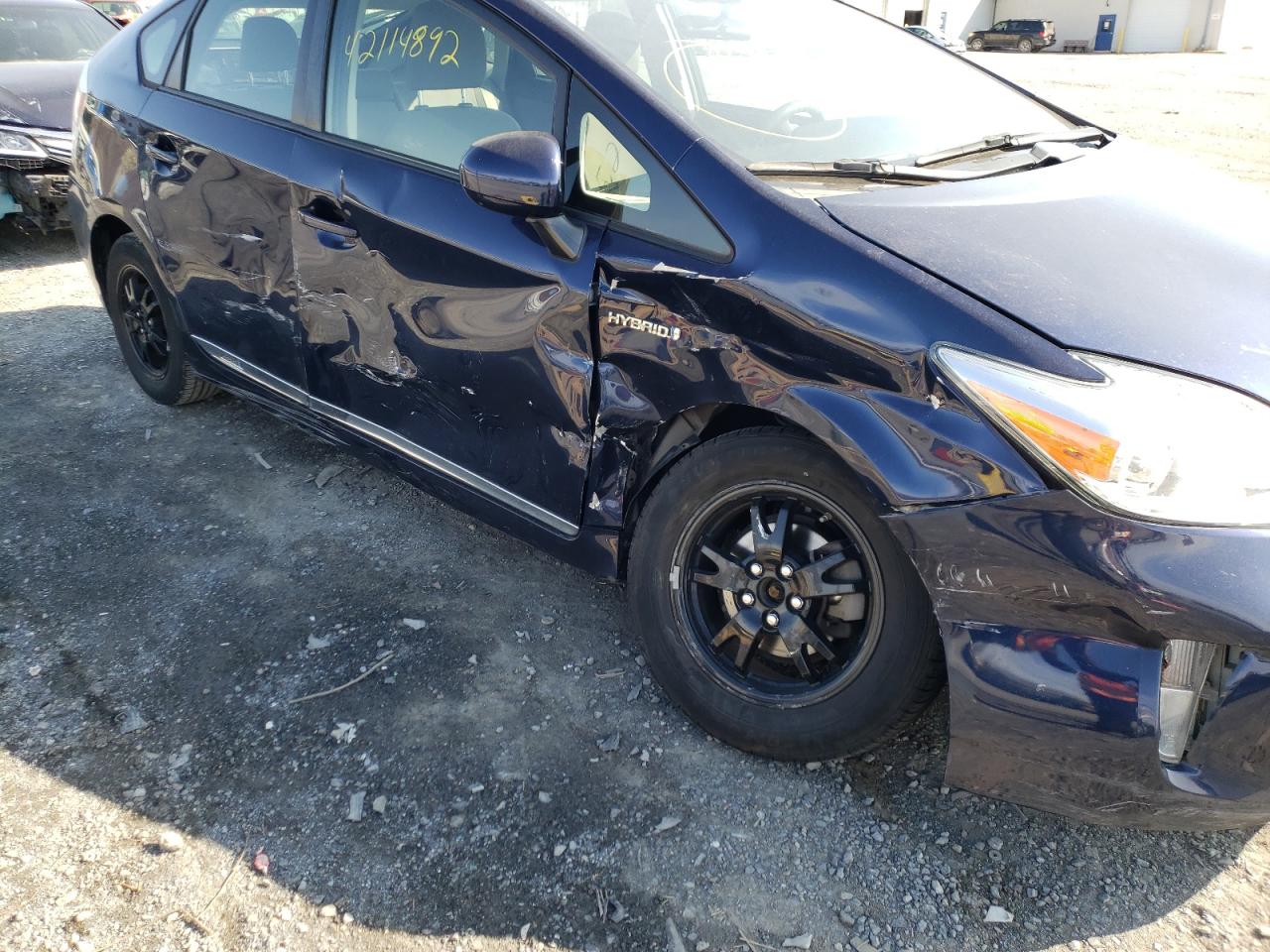 Photo 9 from auction – 2013 TOYOTA PRIUS with VIN JTDKN3DUXD1641570