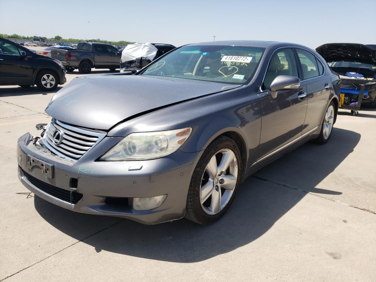 Photo 2 from auction – 2012 LEXUS LS 460 with VIN JTHBL5EF3C5109052