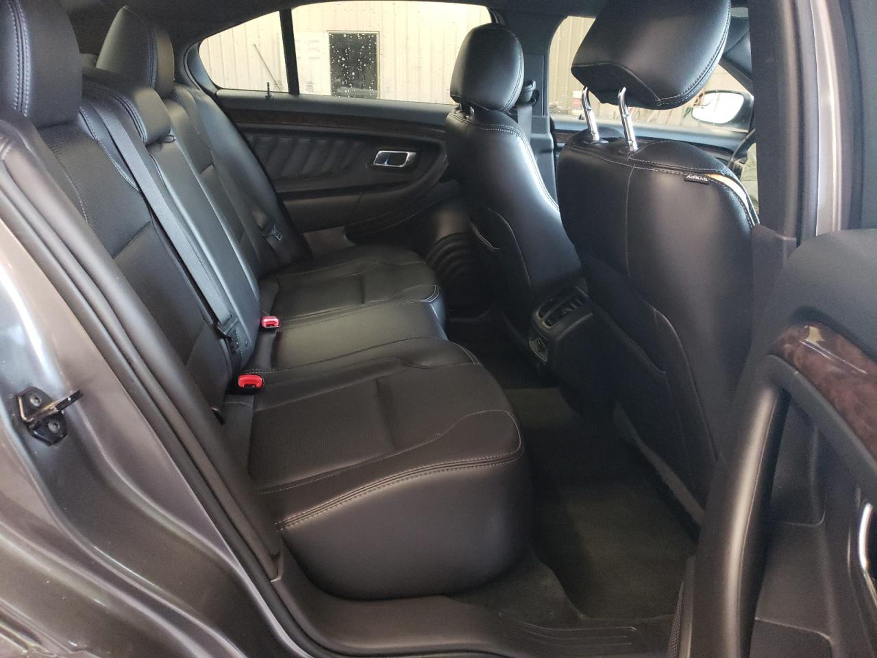 Photo 6 from auction – 2014 FORD TAURUS LIM with VIN 1FAHP2F86EG179799