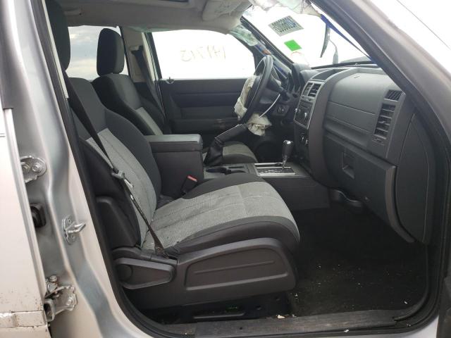 Photo 5 from auction – 2008 DODGE NITRO SXT with VIN 1D8GU28K58W197388