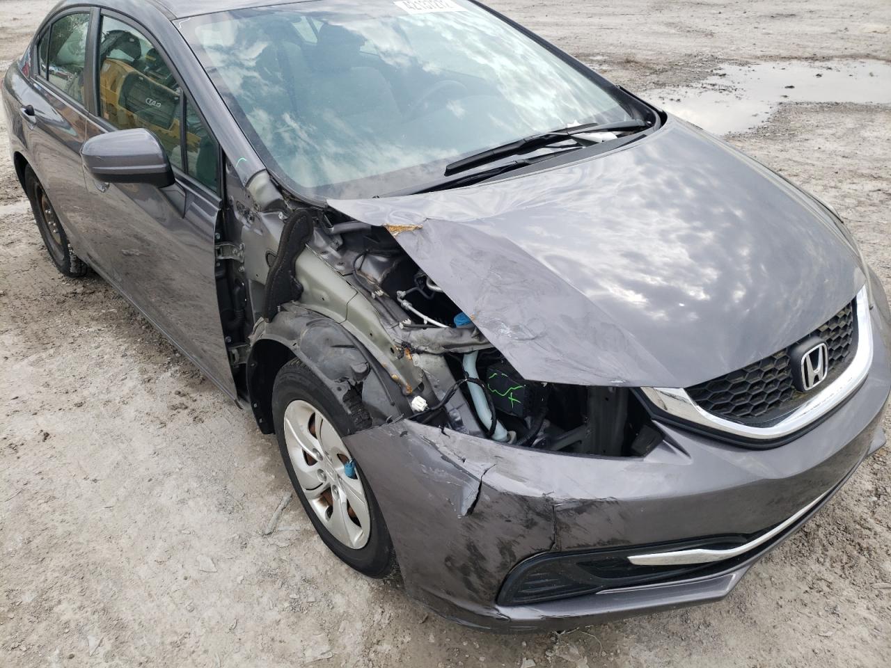 Photo 9 from auction – 2015 HONDA CIVIC LX with VIN 19XFB2F56FE121070