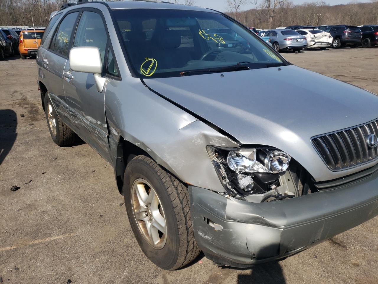 Photo 9 from auction – 2000 LEXUS RX 300 with VIN JT6HF10U4Y0165076