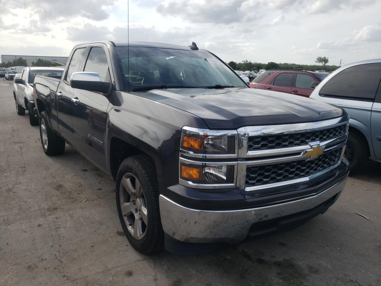 CHEVROLET SILVERADO 2015 with VIN 1GCRCPEH4FZ442595 - Photo from auction