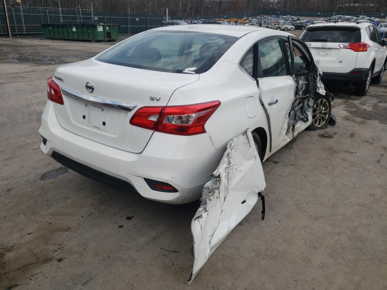 Photo 4 from auction – 2016 NISSAN SENTRA S with VIN 3N1AB7AP7GY225604