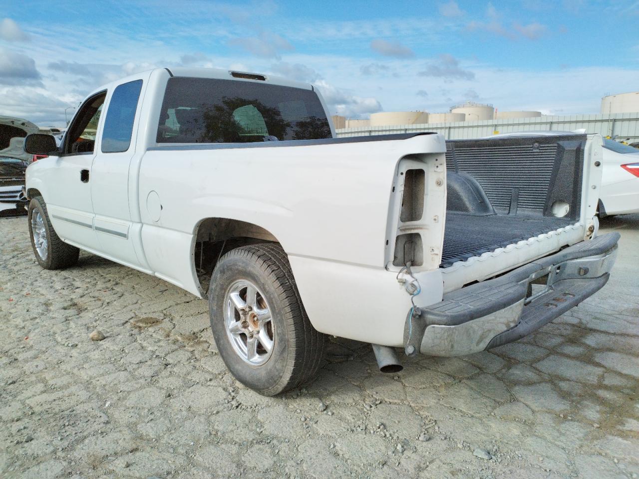 Photo 3 from auction – 2006 CHEVROLET SILVERADO with VIN 2GCEC19V661113661