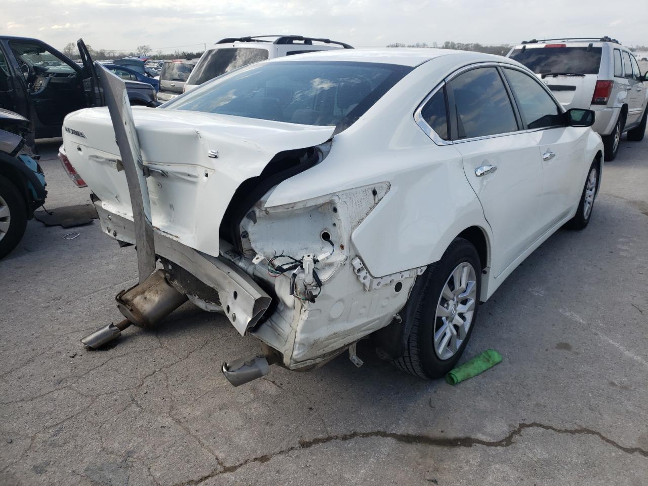 Photo 4 from auction – 2015 NISSAN ALTIMA 2.5 with VIN 1N4AL3AP4FN874846