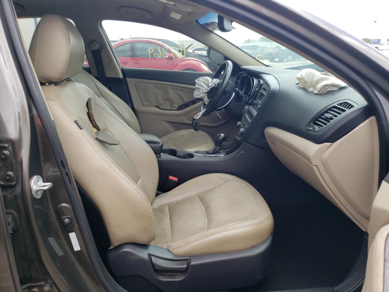 Photo 5 from auction – 2012 KIA OPTIMA EX with VIN 5XXGN4A79CG086396