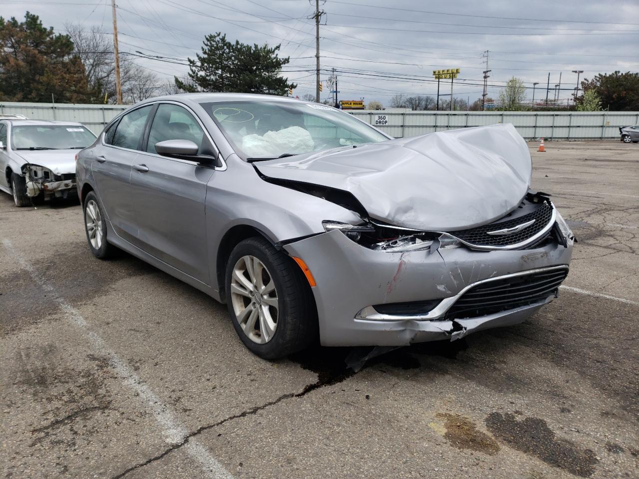 CHRYSLER 200 LIMITE 2015 with VIN 1C3CCCAB9FN714022 - Photo from auction