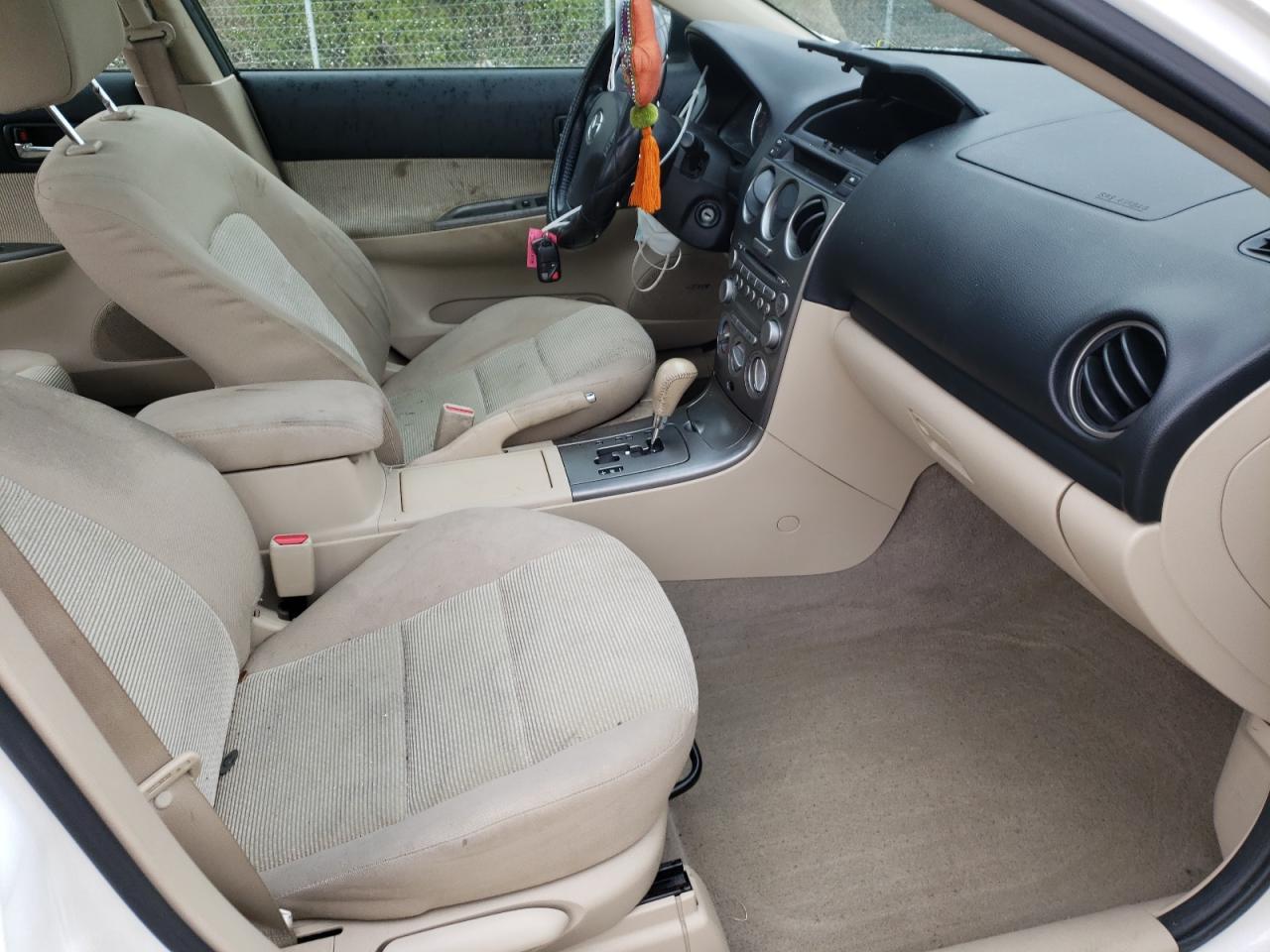 Photo 5 from auction – 2005 MAZDA 6 I with VIN 1YVHP80CX55M75604
