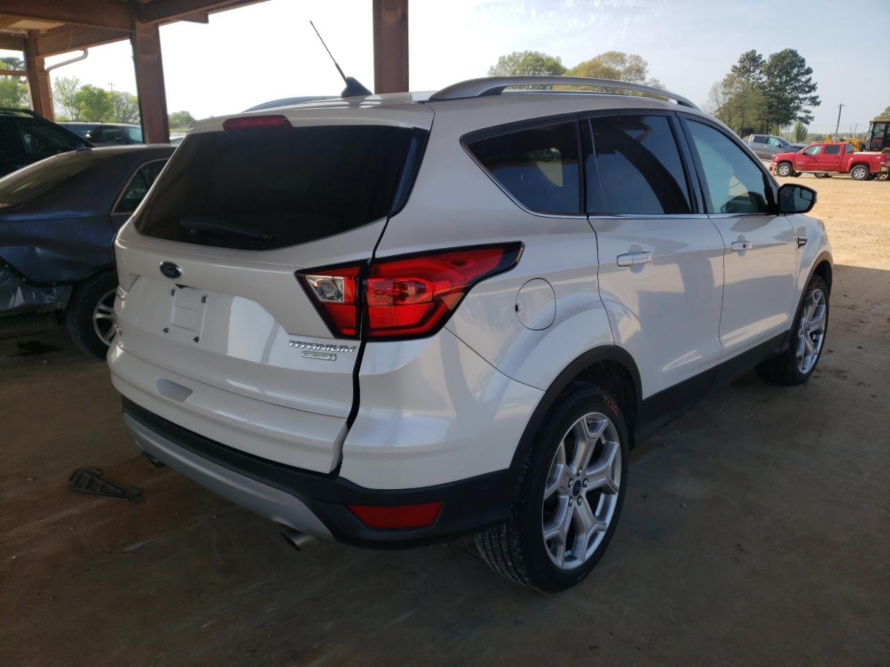 Photo 4 from auction – 2019 FORD ESCAPE TIT with VIN 1FMCU0J95KUC30767