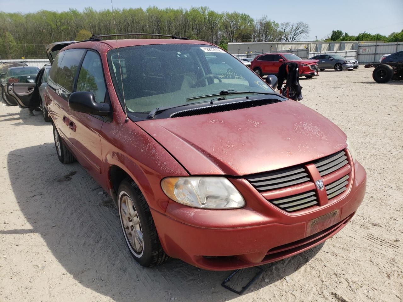 Photo 1 from auction – 2005 DODGE GRAND CARA with VIN 2D4GP24R55R346933