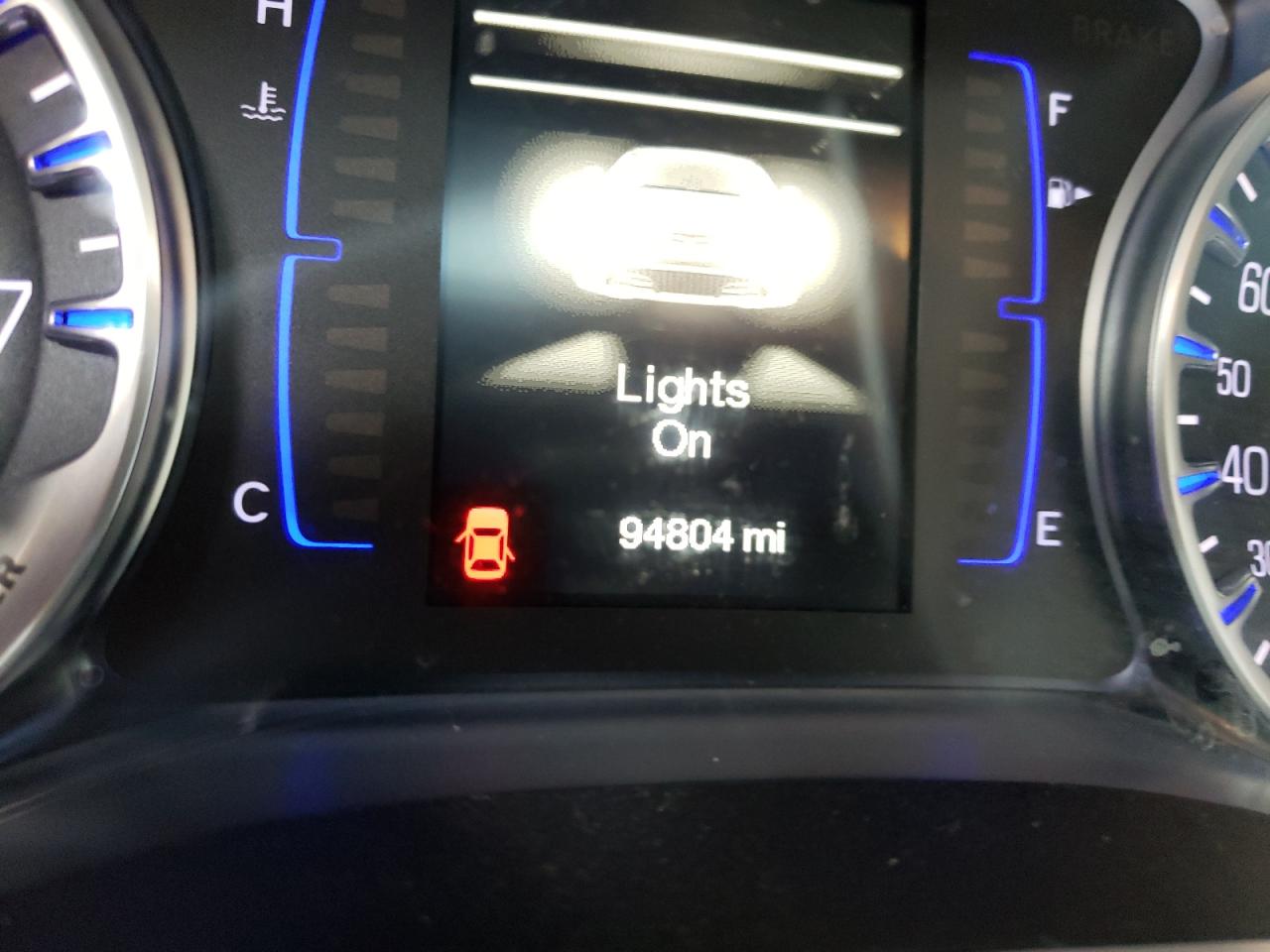 Photo 8 from auction – 2015 CHRYSLER 200 LIMITE with VIN 1C3CCCAB9FN528397