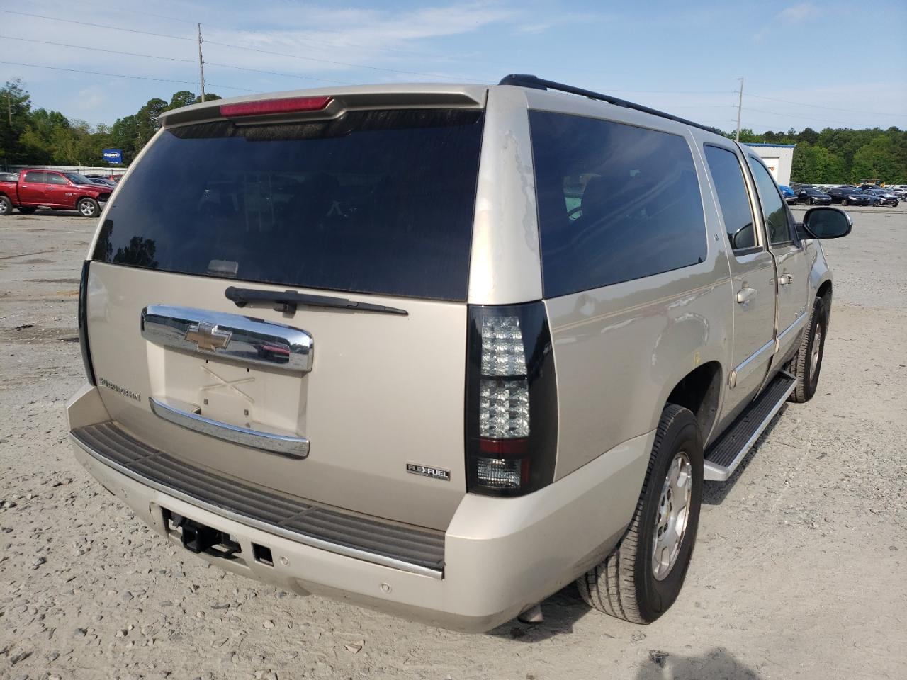 Photo 4 from auction – 2008 CHEVROLET SUBURBAN C with VIN 1GNFC16048J224349