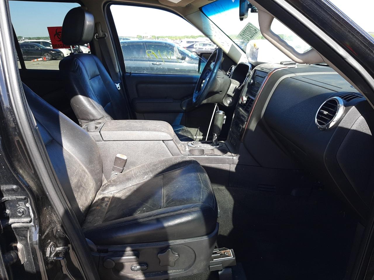Zdjęcie 5 z aukcji – 2008 FORD EXPLORER L z VIN 1FMEU65EX8UA49112