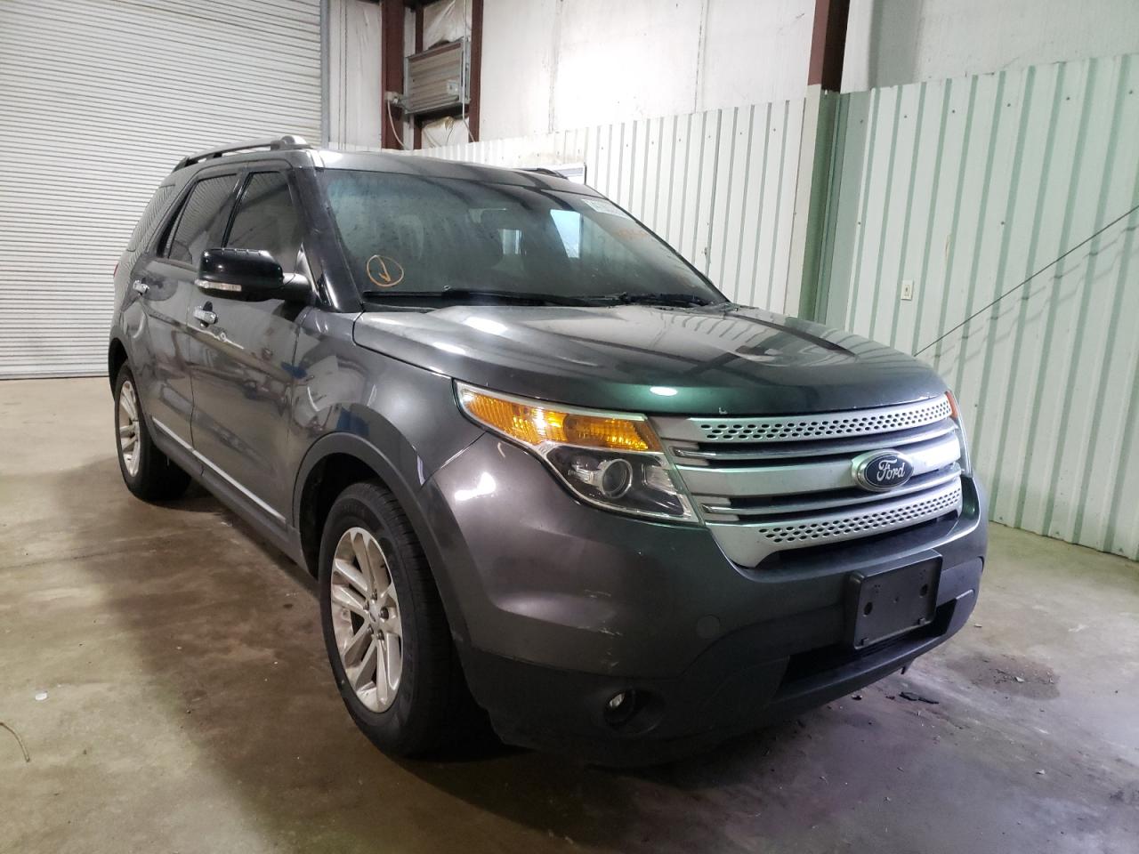 FORD EXPLORER X 2015 with VIN 1FM5K7D89FGB58583 - Photo from auction