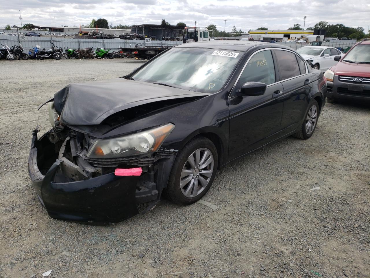 Photo 2 from auction – 2011 HONDA ACCORD EX with VIN 1HGCP2F79BA105353
