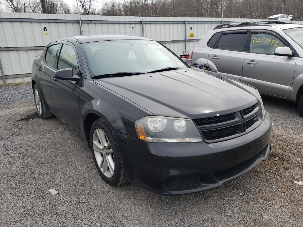 DODGE AVENGER SE 2014 with VIN 1C3CDZAB0EN234983 - Photo from auction