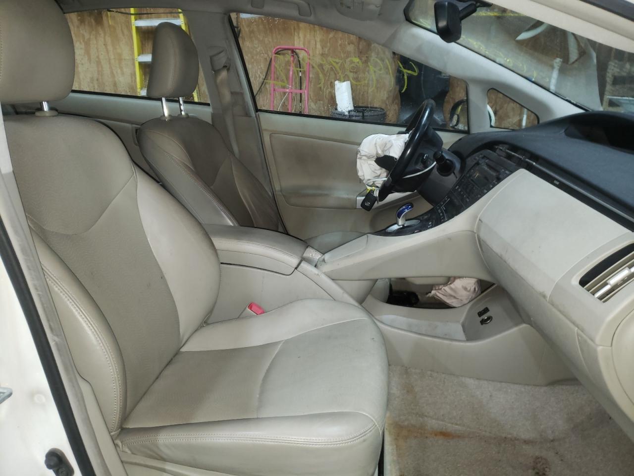 Photo 5 from auction – 2010 TOYOTA PRIUS with VIN JTDKN3DU2A5013166