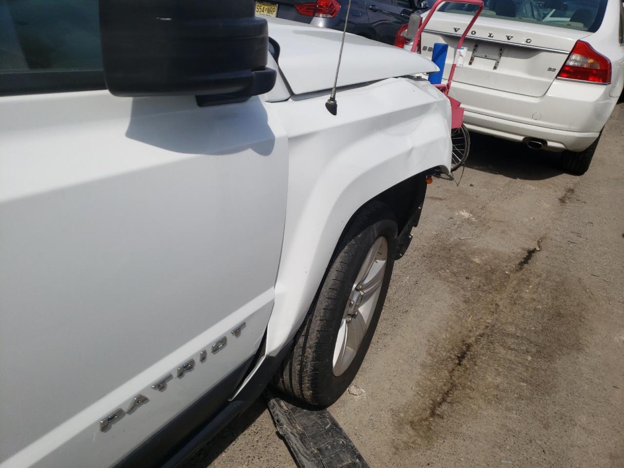 Photo 9 from auction – 2016 JEEP PATRIOT LA with VIN 1C4NJPFA5GD811131