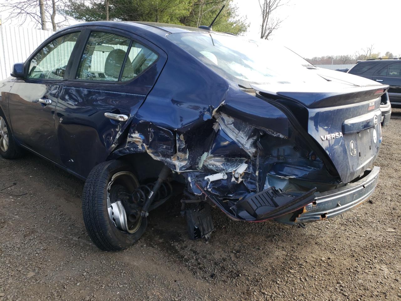Photo 9 from auction – 2013 NISSAN VERSA S with VIN 3N1CN7AP1DL821820