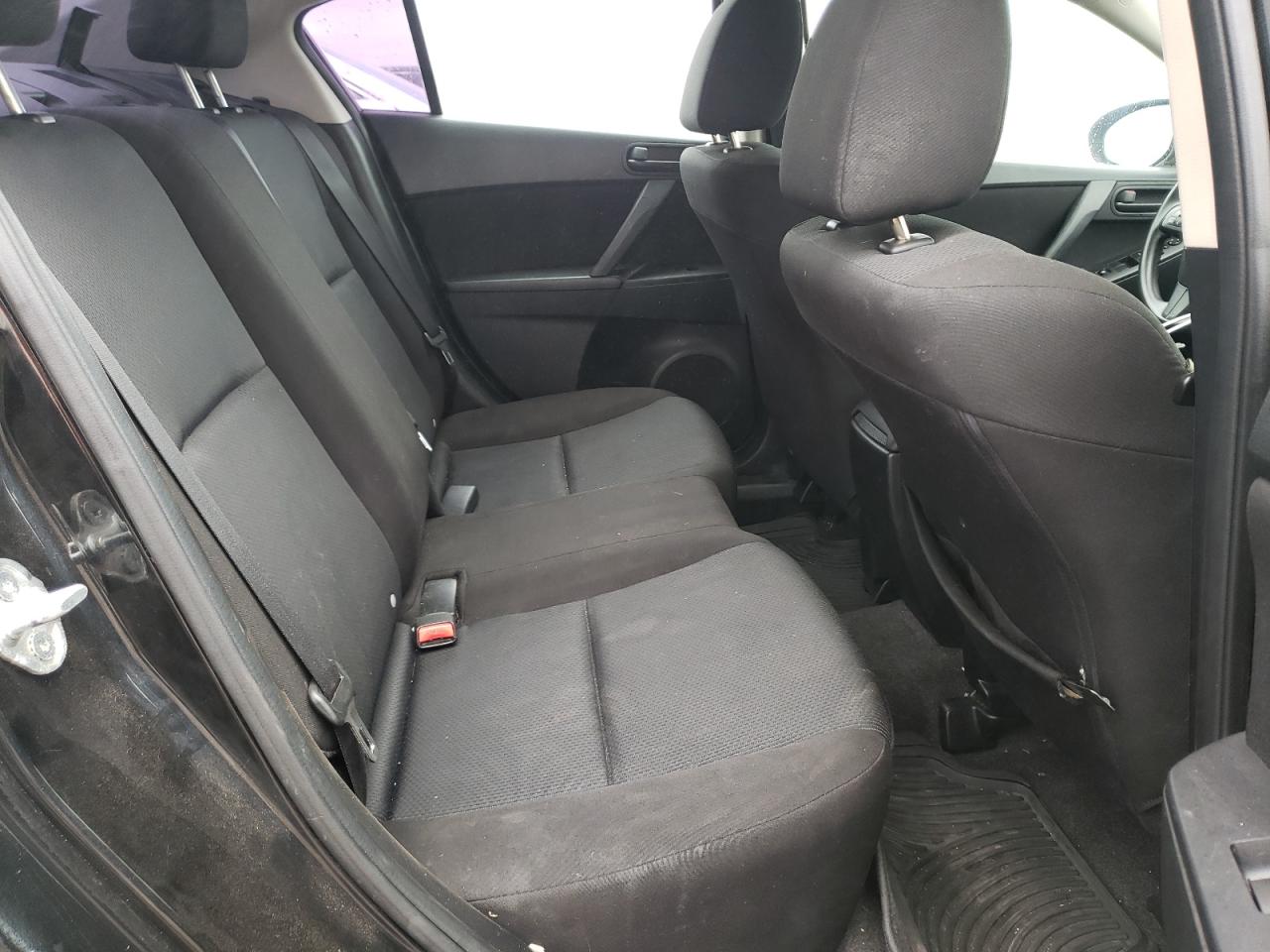 Photo 6 from auction – 2011 MAZDA 3 I with VIN JM1BL1UF7B1901951