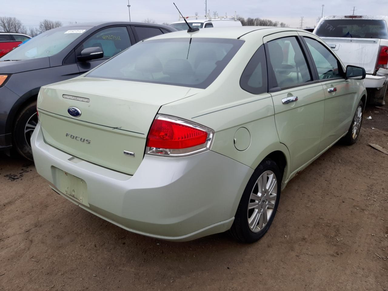 Photo 4 from auction – 2010 FORD FOCUS SEL with VIN 1FAHP3HN0AW106937