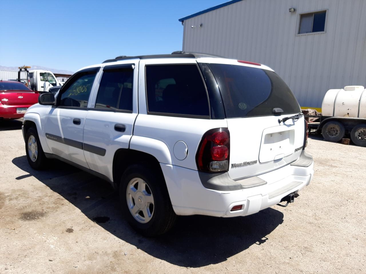 Photo 3 from auction – 2003 CHEVROLET TRAILBLAZE with VIN 1GNDT13S632114967