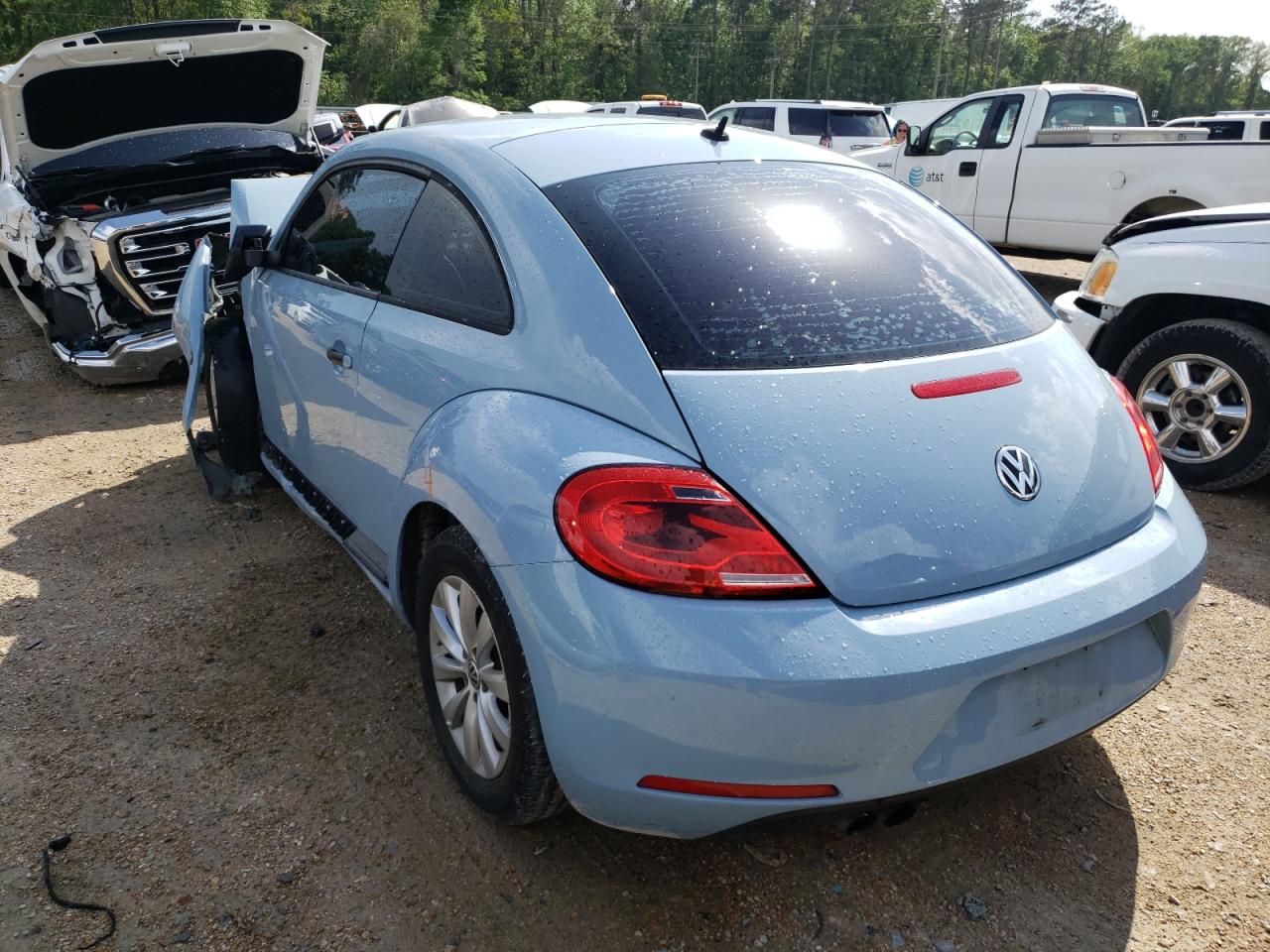 Photo 3 from auction – 2015 VOLKSWAGEN BEETLE 1.8 with VIN 3VWF17AT2FM627357