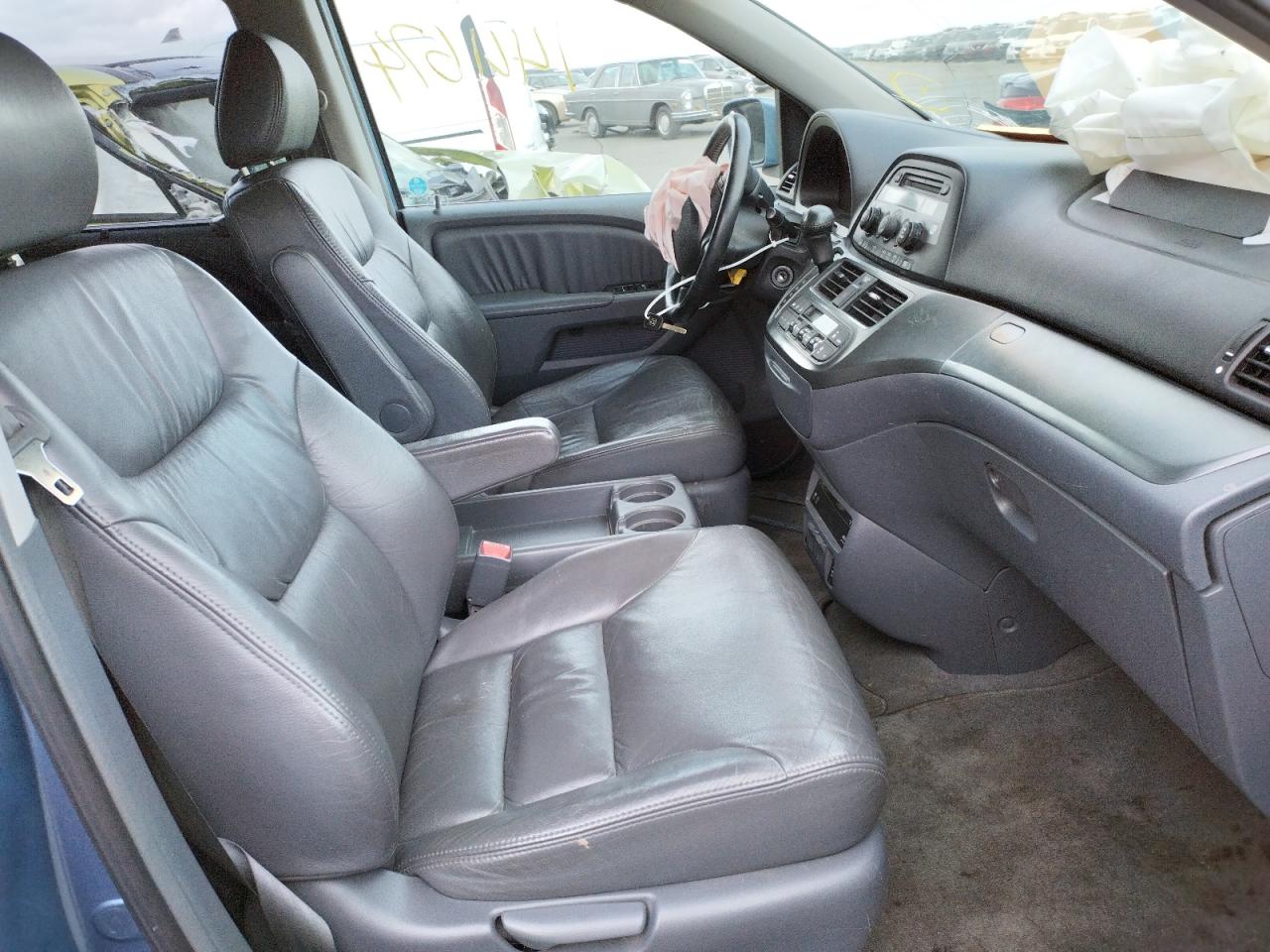 Photo 5 from auction – 2006 HONDA ODYSSEY EX with VIN 5FNRL38756B067740