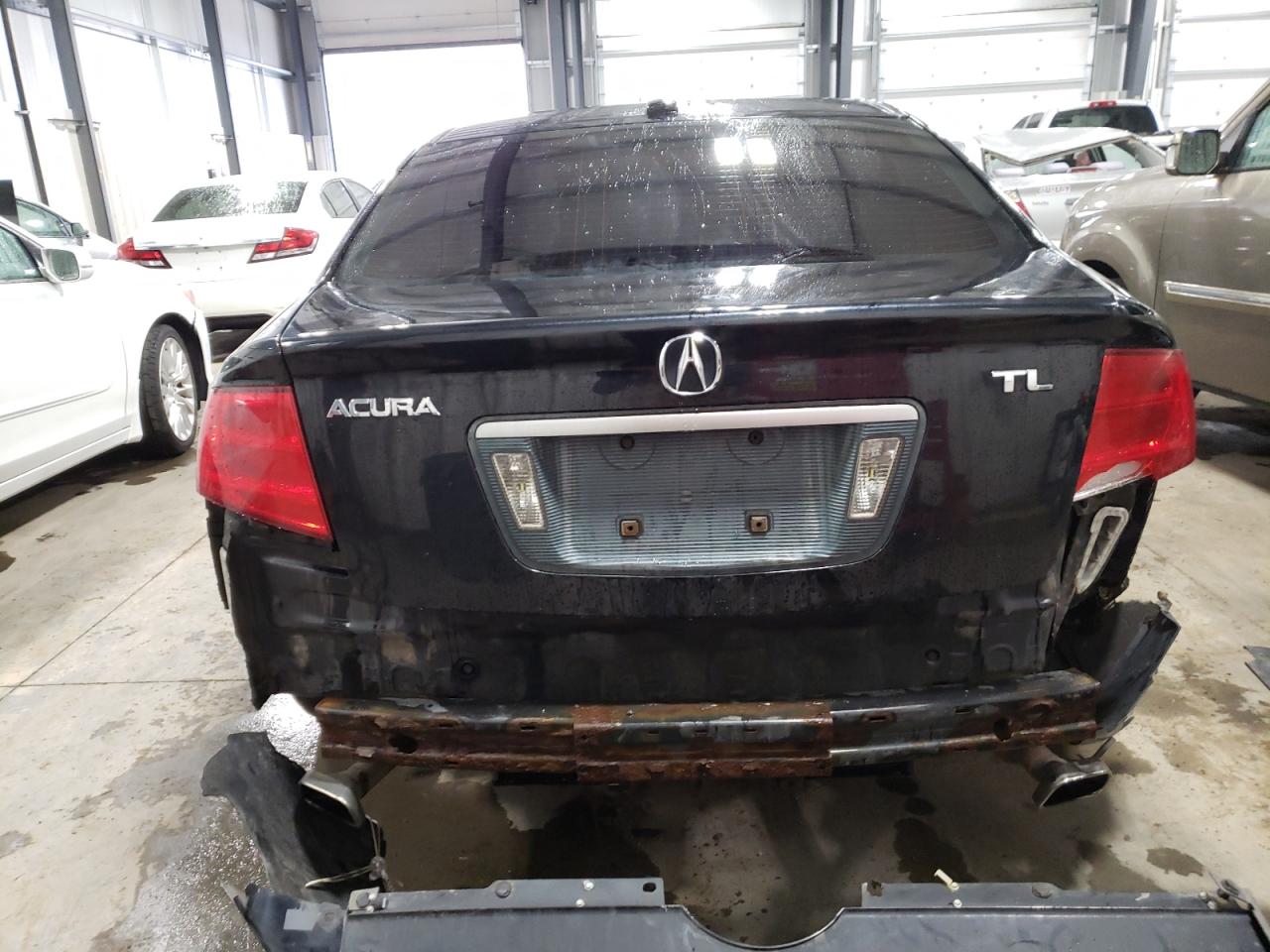Photo 9 from auction – 2005 ACURA TL with VIN 19UUA66295A010331
